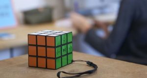 Test de l'enceinte sans fil Rubik's signée Bigben